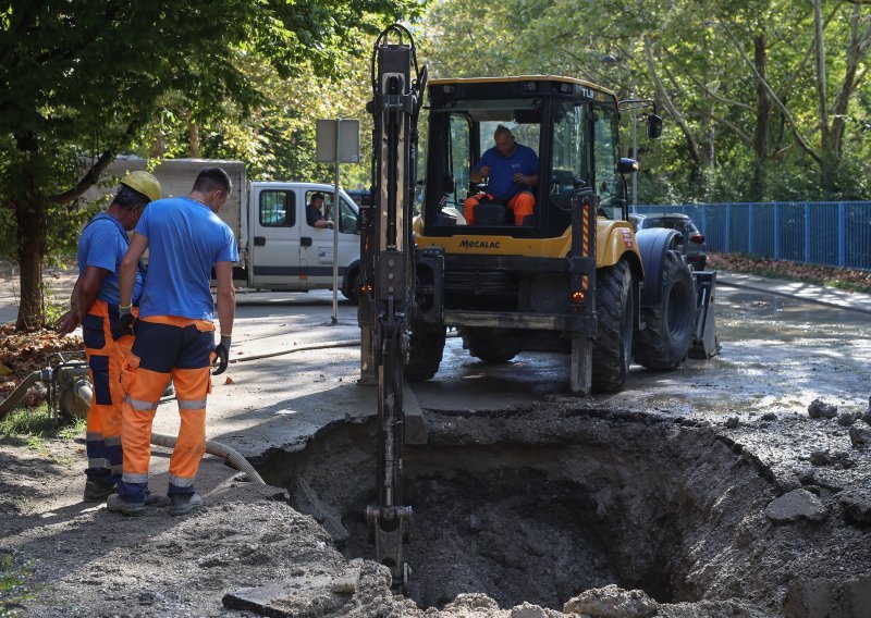 Dio Zagreba nema vode: Cisterna s vodom osigurana za Vukomerec, Sopot, Utrinu i Vrapče