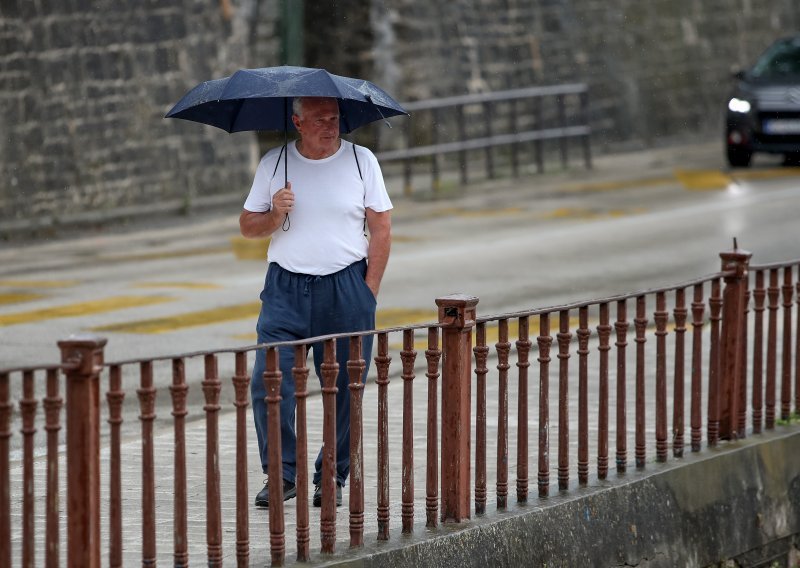 Sutra vas možda osvježi pljusak, ali zato temperature zasigurno neće