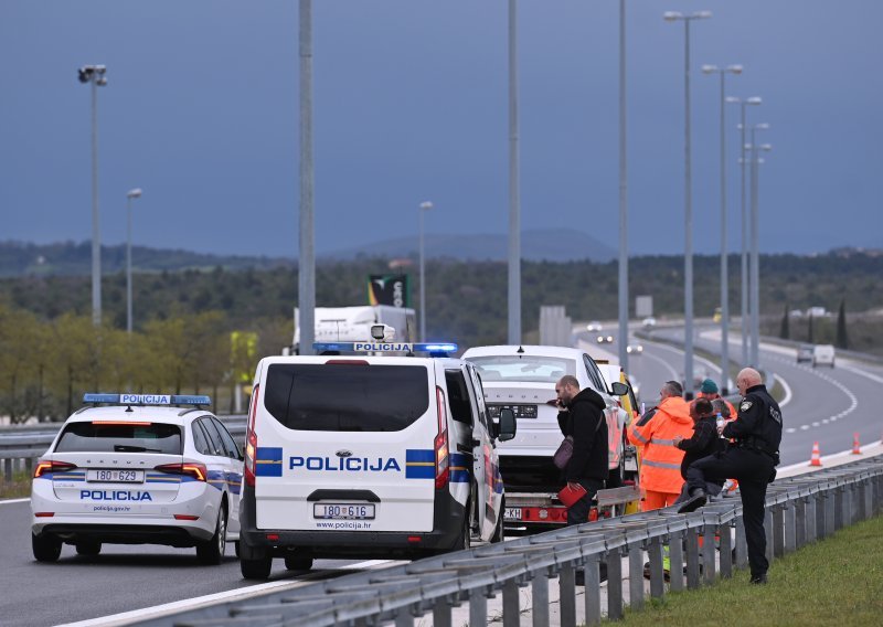 Zbog nesreće na A1 kod Ogulina vozi se jednim trakom, divlja svinja uočena na A6