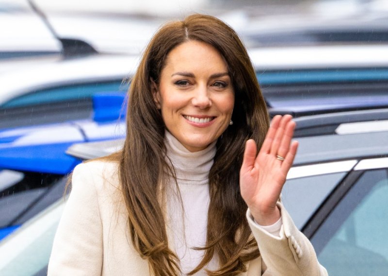 Kate Middleton se vratila s godišnjeg odmora: Oglasila se preko društvenih mreža