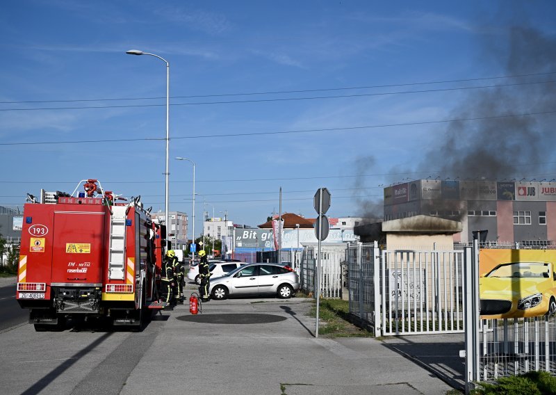 Panika u Zagrebu: Na pumpi curio plin, pa se zapalila trafostanica