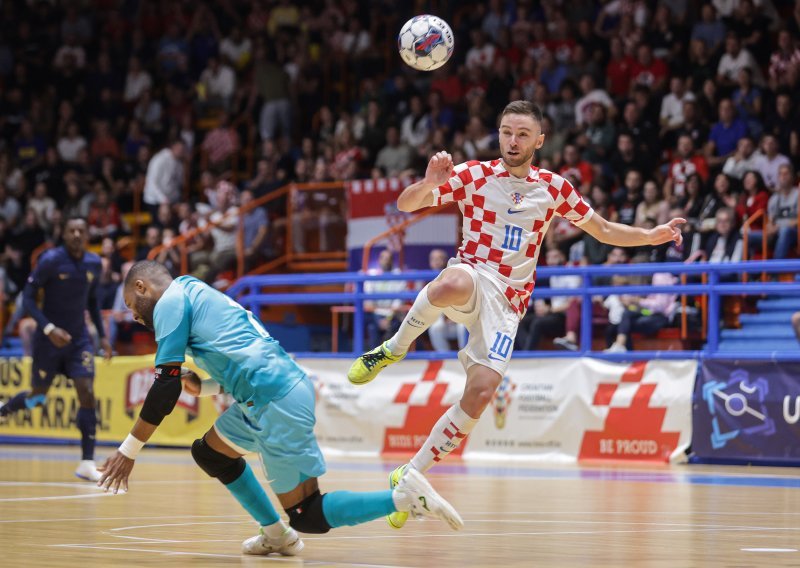 Futsal 'vatreni' uvjerljivo slavili u generalki uoči puta na Svjetsko prvenstvo