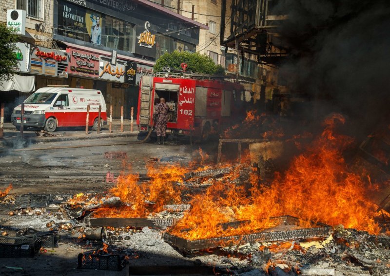 Izrael izvršio višestruke udare na Siriju: Ciljali tvornicu kemijskog oružja, ubili civile