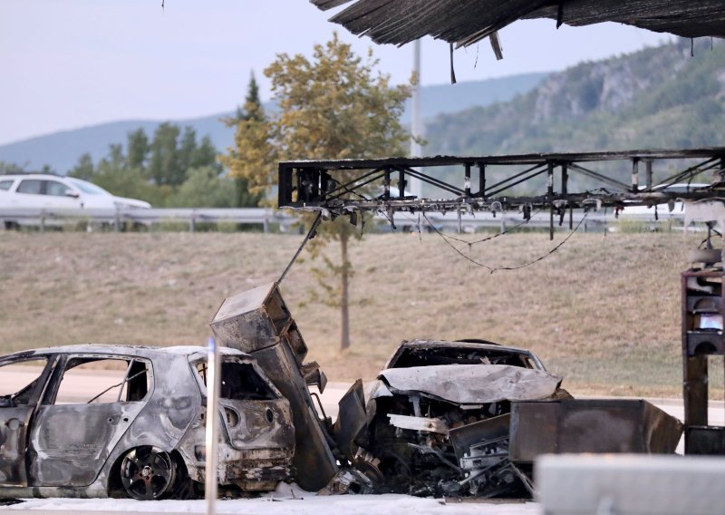 Još se utvrđuje tko je vozač koji se zabio u spremnik goriva kod Omiša