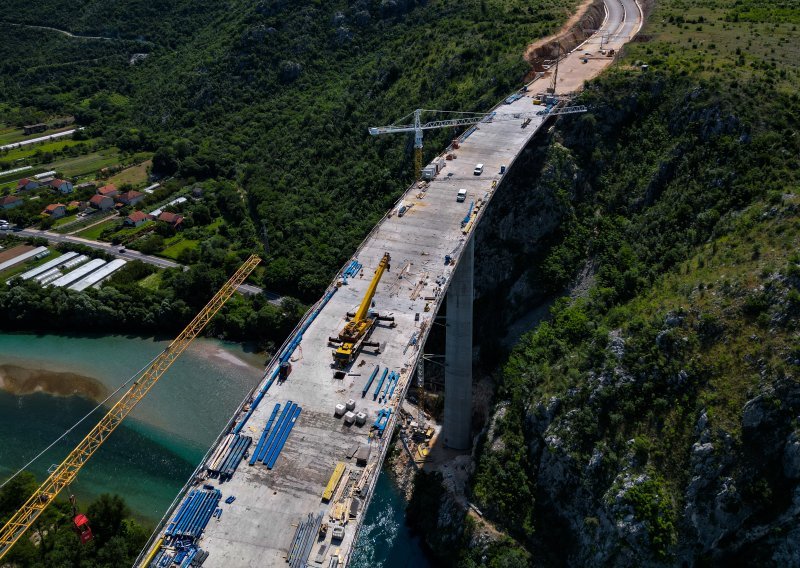 Uhićen bivši ravnatelj Autocesta FBiH zbog sumnje u korupciju