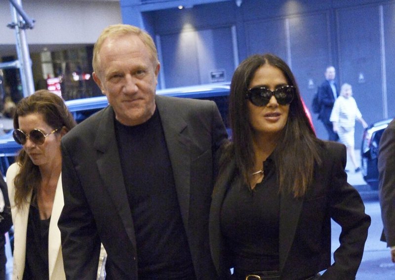 Salma Hayek i Francois-Henri Pinault u modnom skladu: Crna je njihova boja