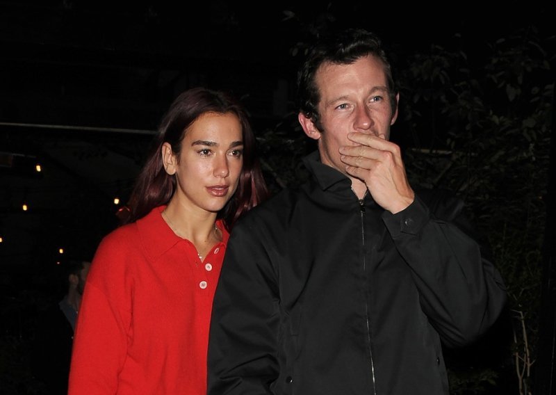 Nerazdvojni su: Dua Lipa i Callum Turner zaljubljeni do ušiju