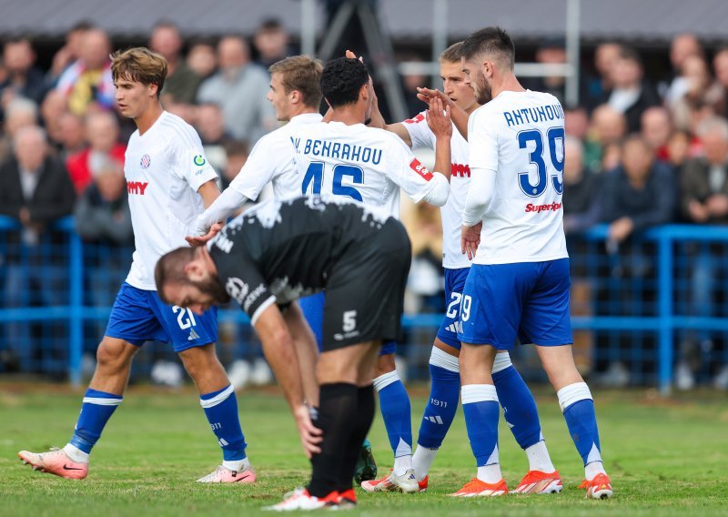 Pogledajte kako je Hajduk u tri minute zabio dva gola i stigao do 3:0