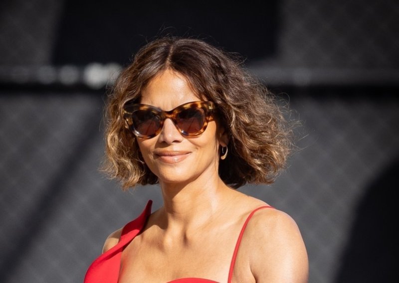 Halle Berry otkrila koju poznatu facu je 'otkantala'