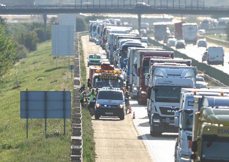 Gadna gužva na ZG obilaznici: Radovi na više lokacija, svako toliko su kolone i zastoji