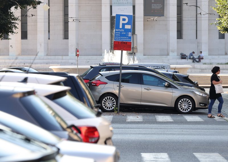 Zagreb dobiva prvi 'park & ride': Od Maksimira do bolnice Rebro parking i autobus 2,3 eura