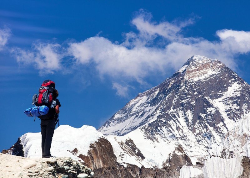 Nakon 100 godina pronađeni posmrtni ostaci penjača na Everest