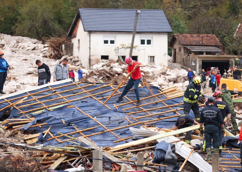 Strahota u BiH: Raste broj mrtvih, priče mještana su potresne