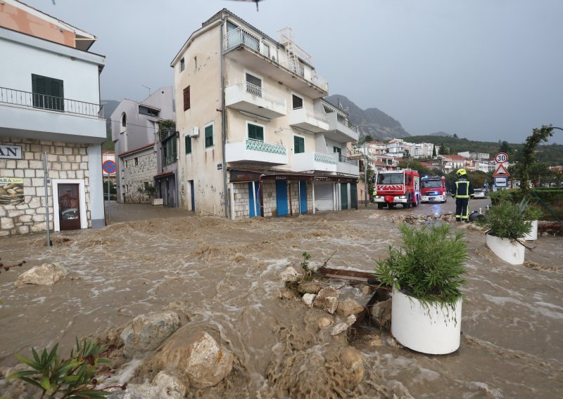 Nakon poplave u Podgori: Dogovoreno čišćenje bujičnih potočića