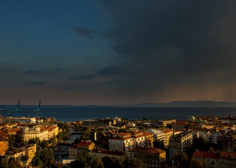 Konačno dan bez meteoalarma, ali ne zadugo: Uskoro opet jako jugo i obilni pljuskovi