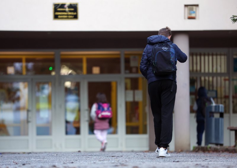 Zbog problematičnog dječaka 700 učenika nije došlo u školu, oglasili se roditelji