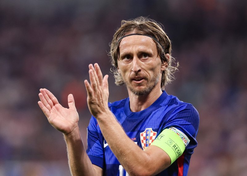 Ponoćna senzacija: Luka Modrić zbog Hrvatske i SP-a želi ostati u Realu do 2026.!