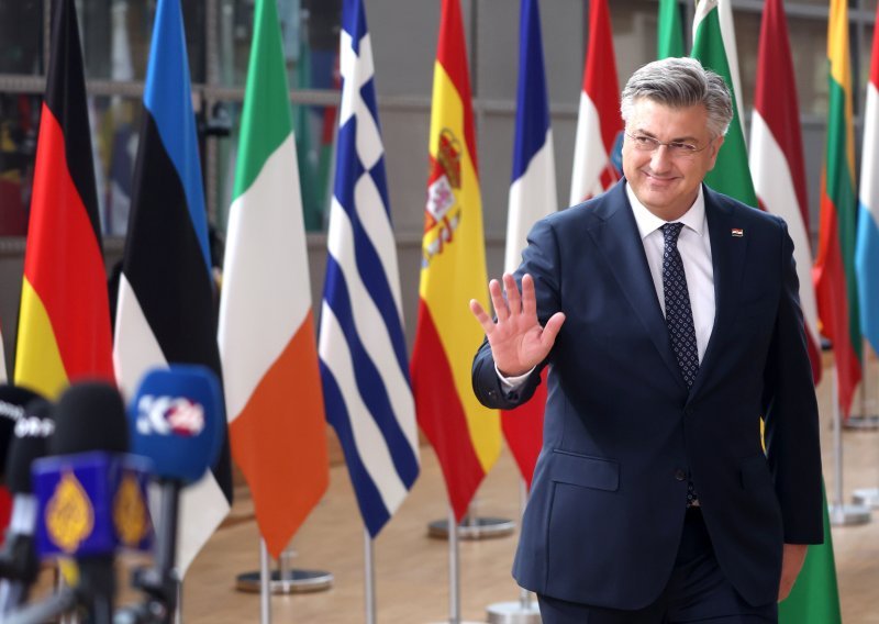 Plenković: Ulaze nam kao turisti, a onda postaju migranti. To mora stati