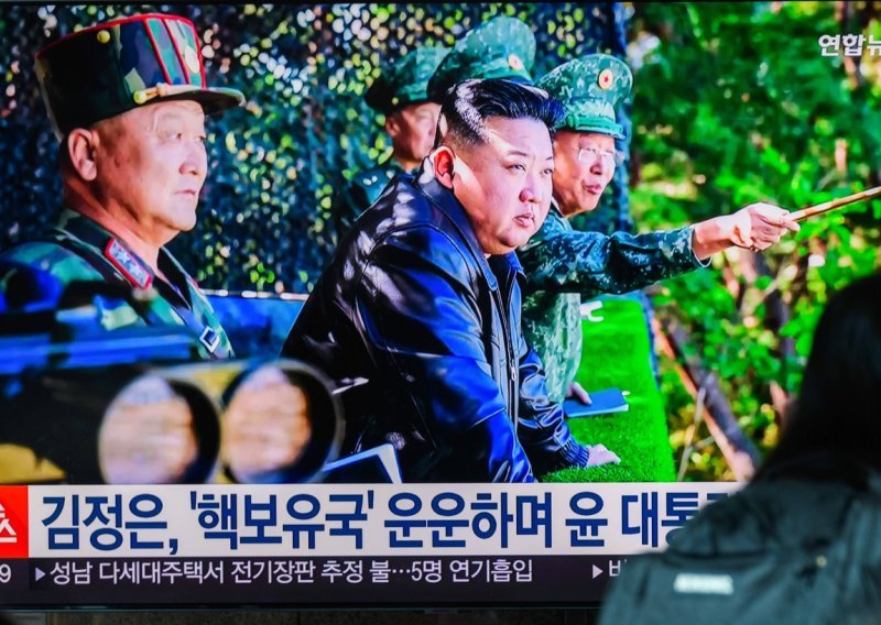 Kim Jong Un najavio miniranje cestovnih i željezničkih veza s J. Korejom: 'Neprijateljska zemlja'