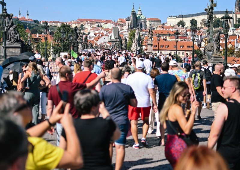 Prag više ne želi biti europska partijanerska prijestolnica, zabranjuje se noćno opijanje