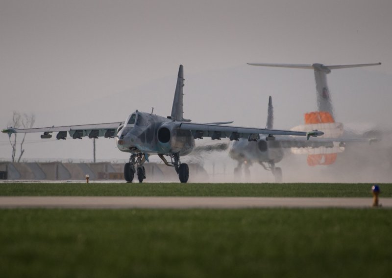 Novo uznemirujuće izvješće o suradnji Rusije i Sjeverne Koreje: 'Ratni piloti su već na obuci, letjet će na Suhojima'