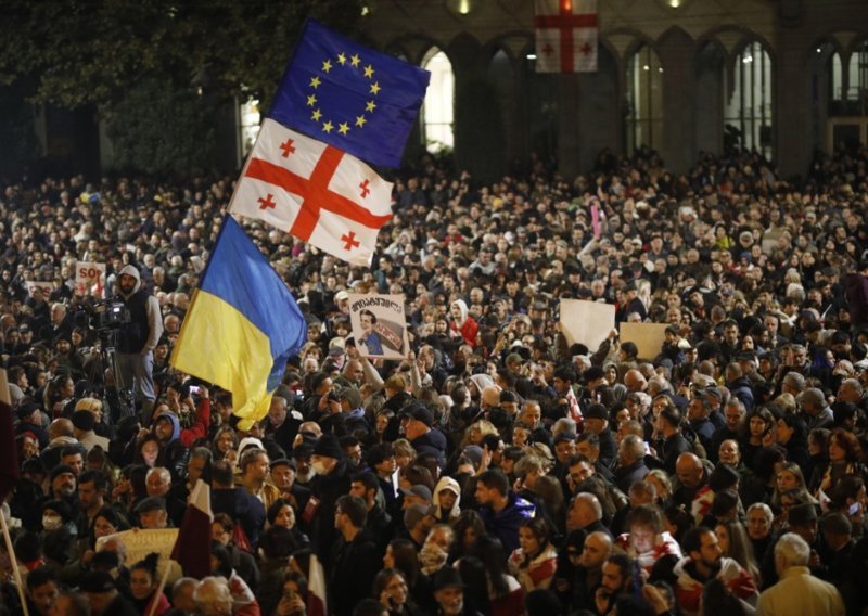 Prosvjedi u Gruziji nakon izbora: Ukrali su nam glas i budućnost