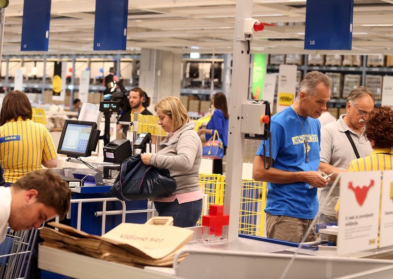 Nezaustavljivi rast 18 mjeseci zaredom: Potrošnja drži domaću ekonomiju stabilnom