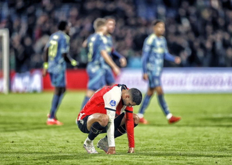 Šutalu i Ajaxu veliki nizozemski derbi, Ivanušec opet nije igrao