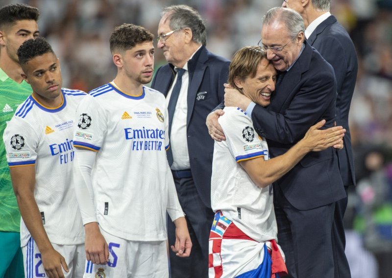 Modrić nakon debakla protiv Barcelone objasnio Perezu koga mora dovesti u Real