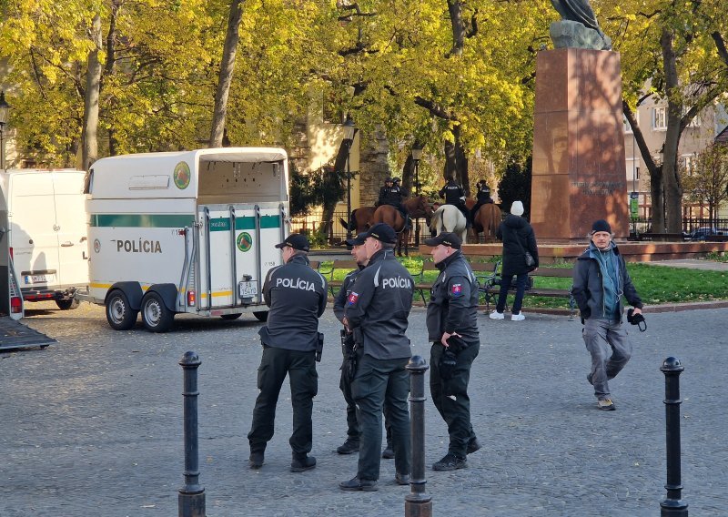 Uzbuna zbog dolaska Boysa u Bratislavu; svako hrvatsko vozilo detaljno pregledano