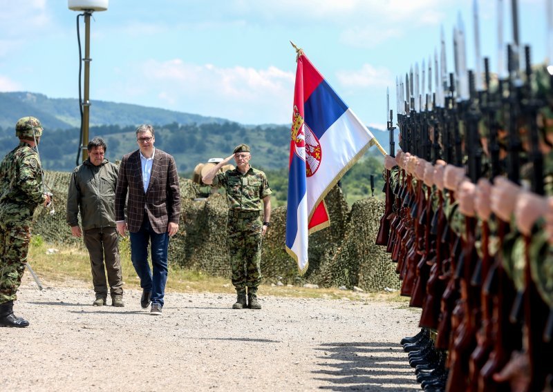 Srbija je najjača vojna sila na zapadnom Balkanu. Zašto se toliko naoružavaju?