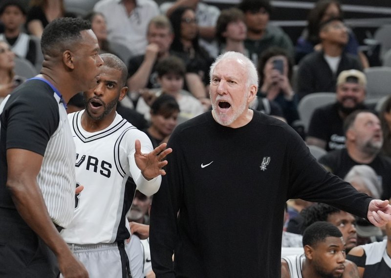 Gregg Popovich doživio moždani udar tijekom utakmice