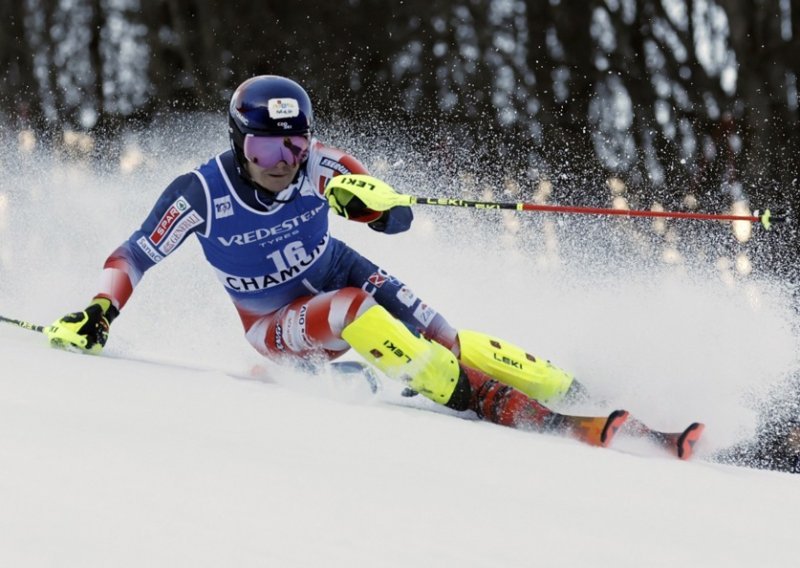 Dobar nastup hrvatskih skijaša; Kolega, Zubčić i Rodeš izborili drugu vožnju