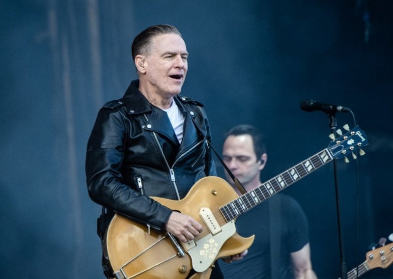 Bryan Adams ponovo stiže u Hrvatsku i to na mnogima omiljenu ljetnu pozornicu