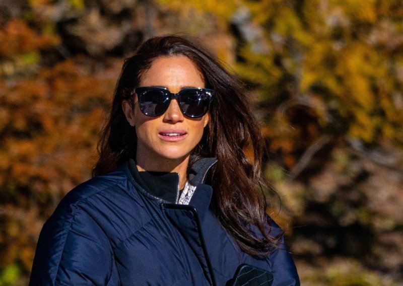 Dok Harry putuje po svijetu, Meghan Markle ne odustaje od noćnih provoda sa curama