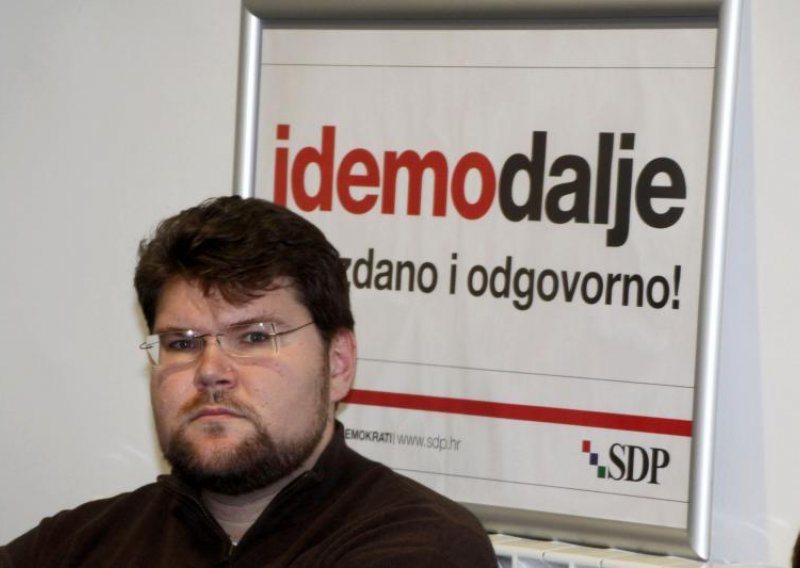 Grbin kaže da SDP ne odustaje od izmjene Ustava