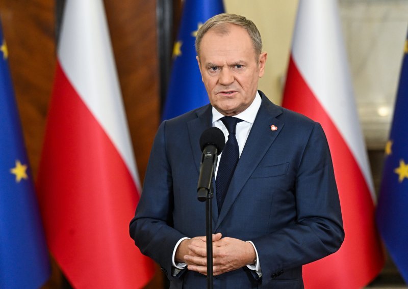 Tusk: 'Američka obustava vojne pomoći Ukrajini već je stupila na snagu'