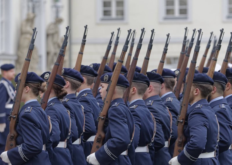 Nijemci ne mogu vjerovati na što vojska želi potrošiti 825 milijuna eura: Ljudi, rat nam je u susjedstvu!