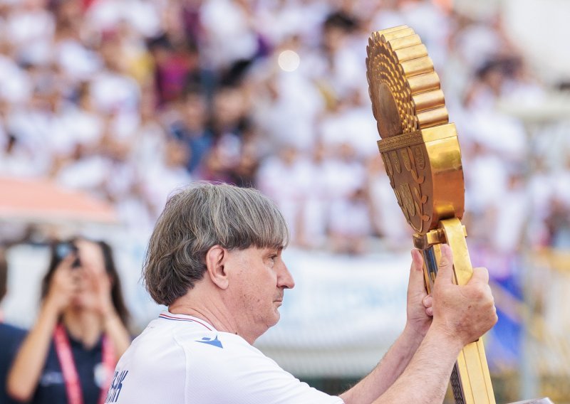 Legenda Bijelih Ivica Šurjak: Hajduk će slaviti 2:1, Livaja nije jedini