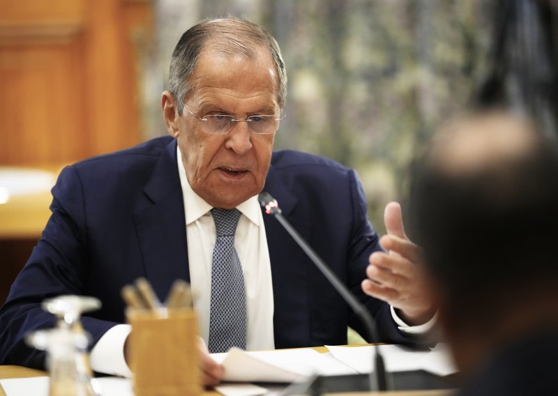 Lavrov u prvom posjetu zemlji EU-a od početka rata, doletio avionom ruske vlade