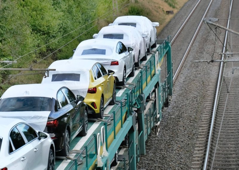 Njemački DB Cargo planira ukinuti 5.000 radnih mjesta: Već godinama niže gubitke