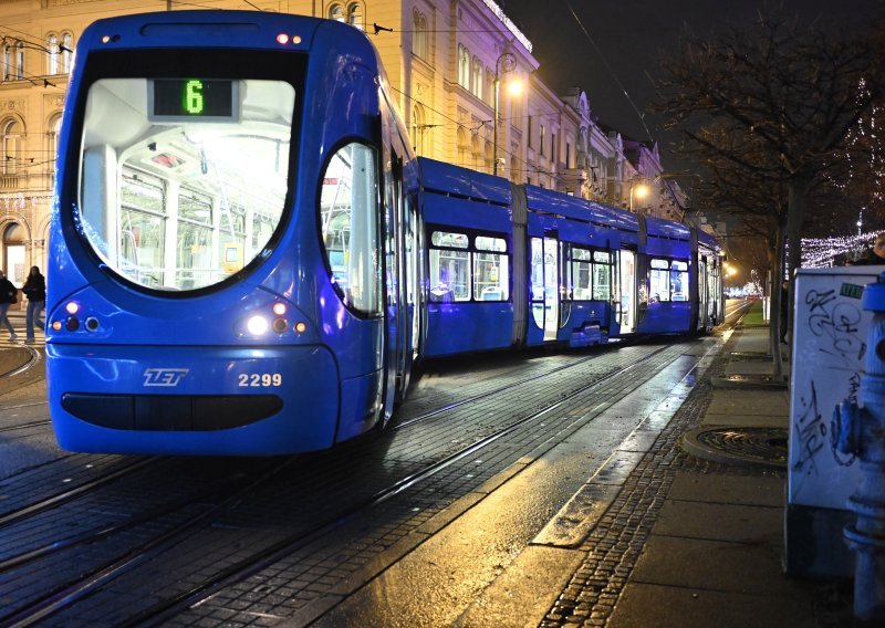 Tramvaj iskočio iz tračnica u centru Zagreba