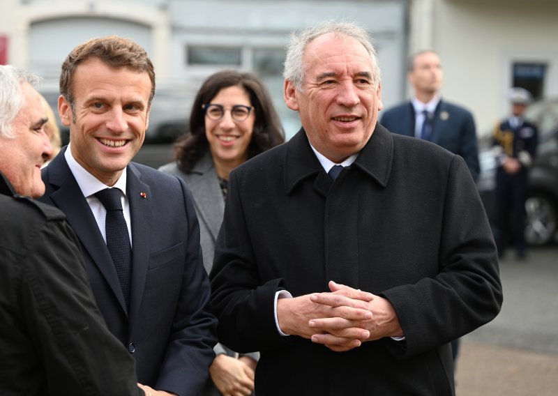 François Bayrou je novi premijer Francuske: Čeka ga težak posao