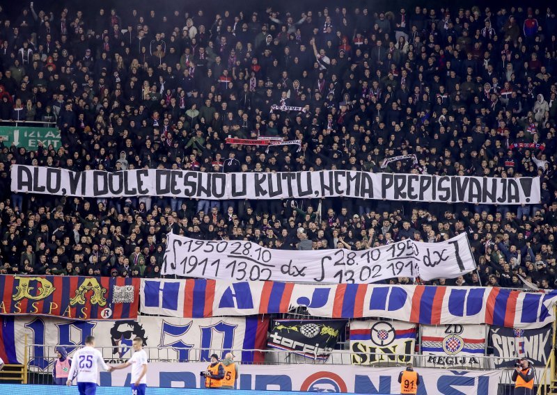 Torcida poslala zanimljivu poruku Armadi na Poljudu: 'Alo, vi dole desno u kutu, nema prepisivanja'