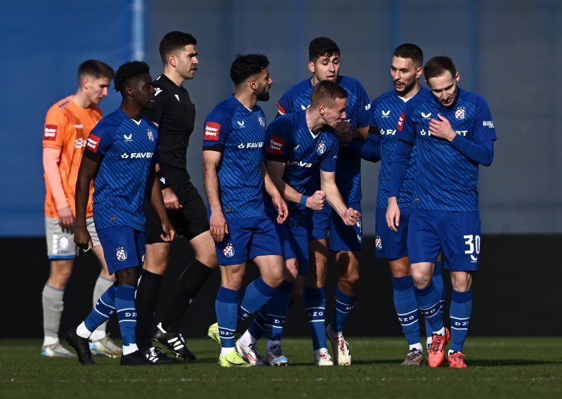 Pogledajte kako je Dinamo došao do 2:0; ubačaj iz kuta, pa nespretnost gostiju