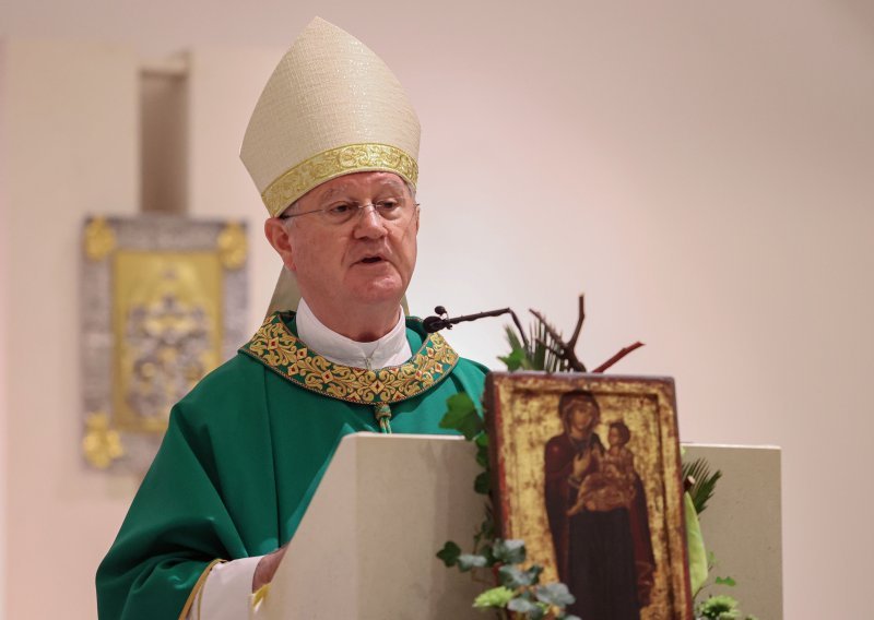 Mons. Križić: Upalimo svjetiljke naše vjere, abortus je zločin koji vapi u nebo