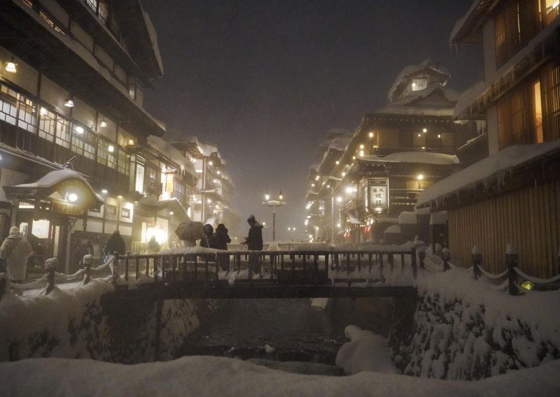 Ovako je grad u Japanu riješio problem s porastom turista: Morat će kupiti kartu za ulaz