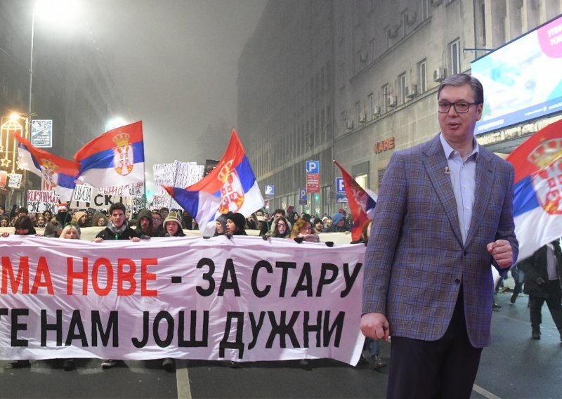 Nervozni Vučić studente gleda kao neprijatelje jer su doveli do pada njegova uzora Miloševića