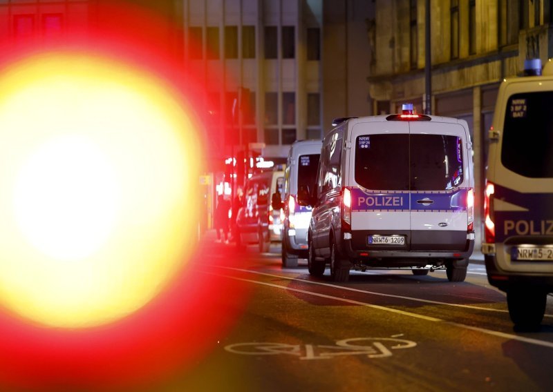 Opsadno stanje u Njemačkoj: Maskirani muškarac upao u tvornicu i pucao, dvoje ubijenih