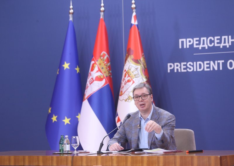 Vučić: Imamo 45 dana za prodaju NIS-a. Razgovarat ću s Putinom